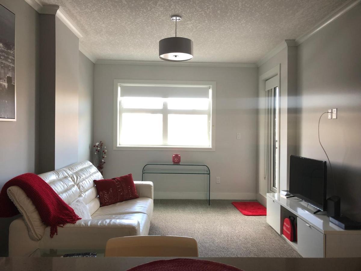 Amicable, Cozy, High Speed Internet, Sleeps 2 Riverview Downtown Apartment YYC المظهر الخارجي الصورة