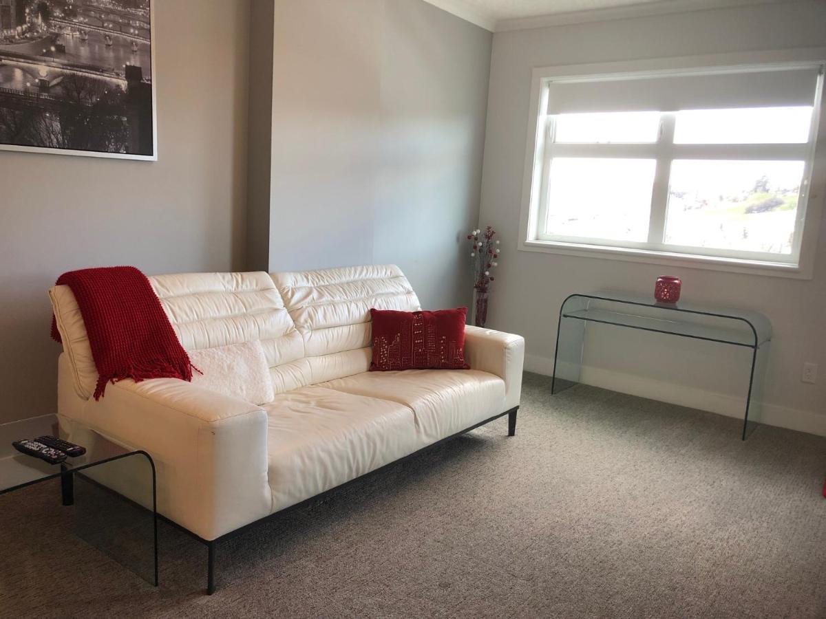Amicable, Cozy, High Speed Internet, Sleeps 2 Riverview Downtown Apartment YYC المظهر الخارجي الصورة