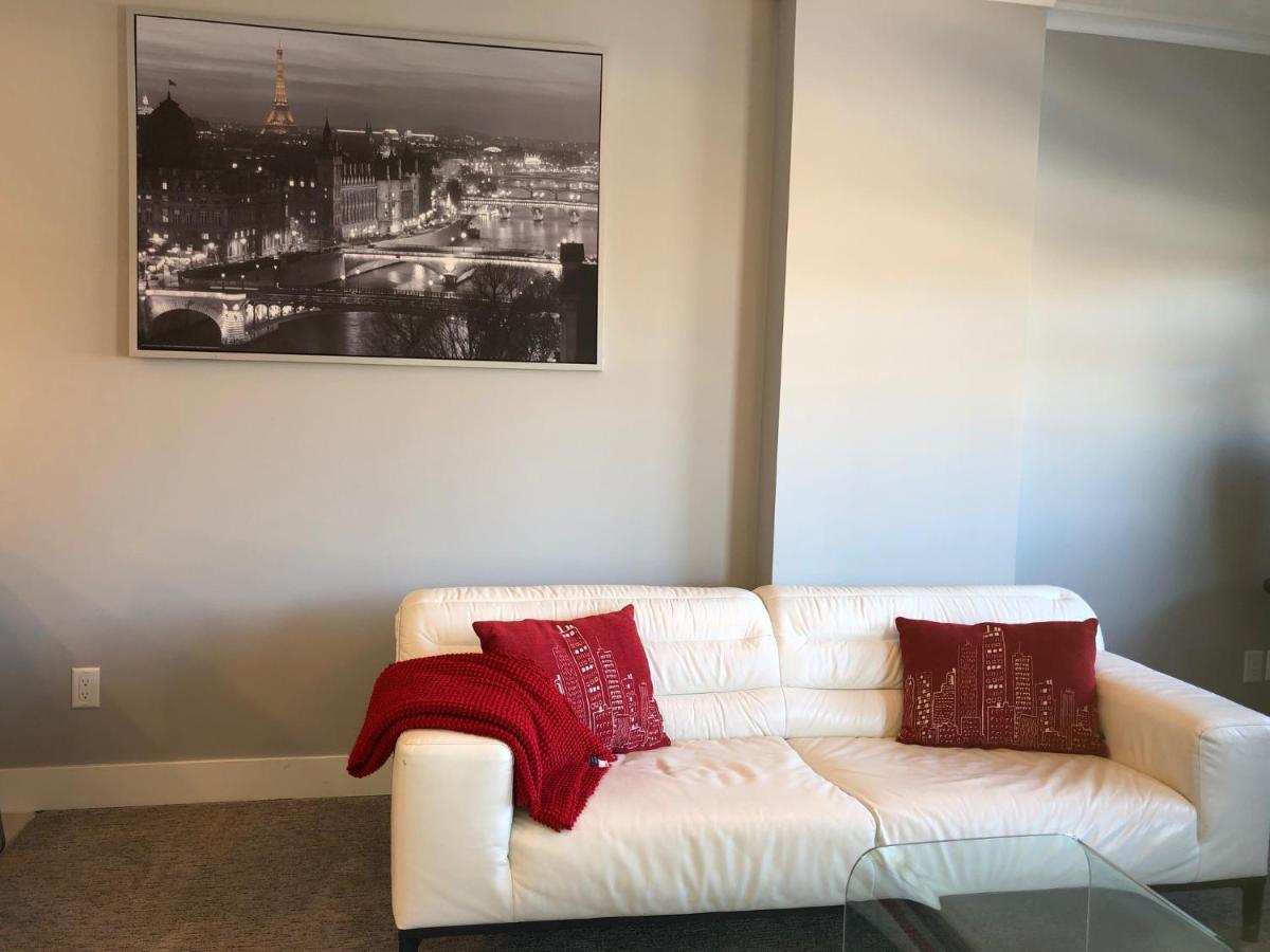 Amicable, Cozy, High Speed Internet, Sleeps 2 Riverview Downtown Apartment YYC المظهر الخارجي الصورة