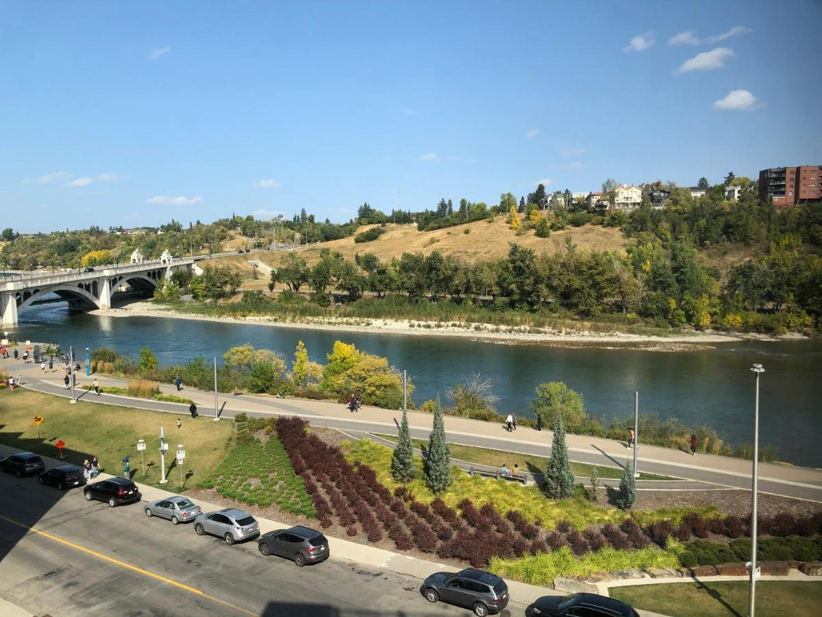 Amicable, Cozy, High Speed Internet, Sleeps 2 Riverview Downtown Apartment YYC المظهر الخارجي الصورة
